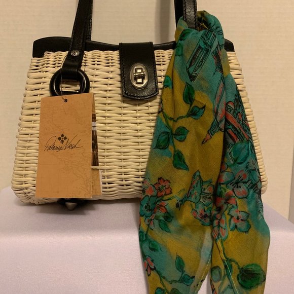 Patricia Nash - Picture 3 of 7